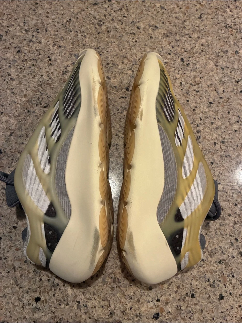 Yeezy men’s 2022